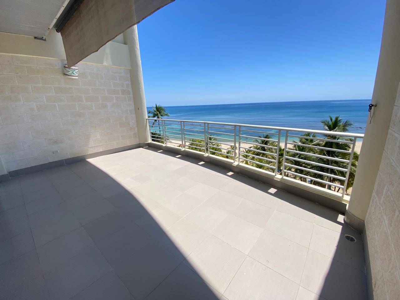 Penthouse en primera linea de playa en Juan Dolio