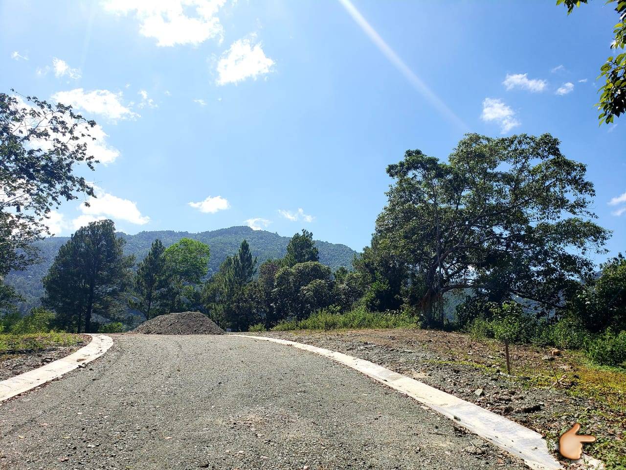 Solar de venta en Jarabacoa, proyecto con piscina y casa club.