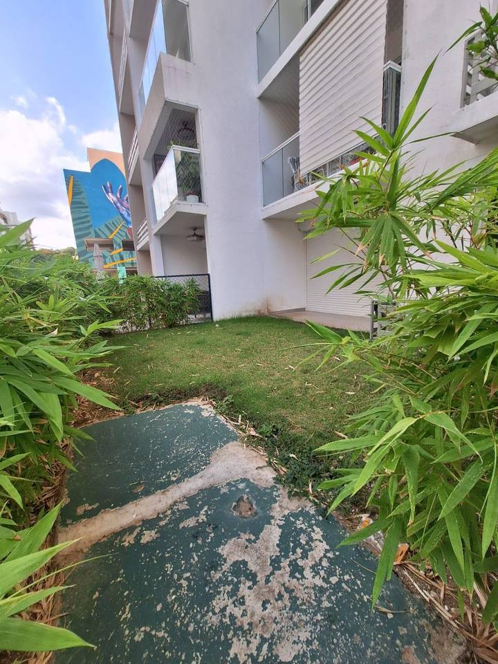 Apartamento con patio privado en venta en Andares del Mirador, Santo Domingo | 2 habitaciones + jardín privado y amenidades exclusivas