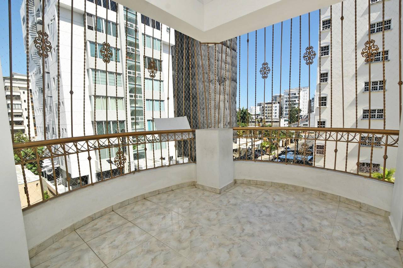NACO ALQUILER AMUEBLADO 3 HABITACIONES