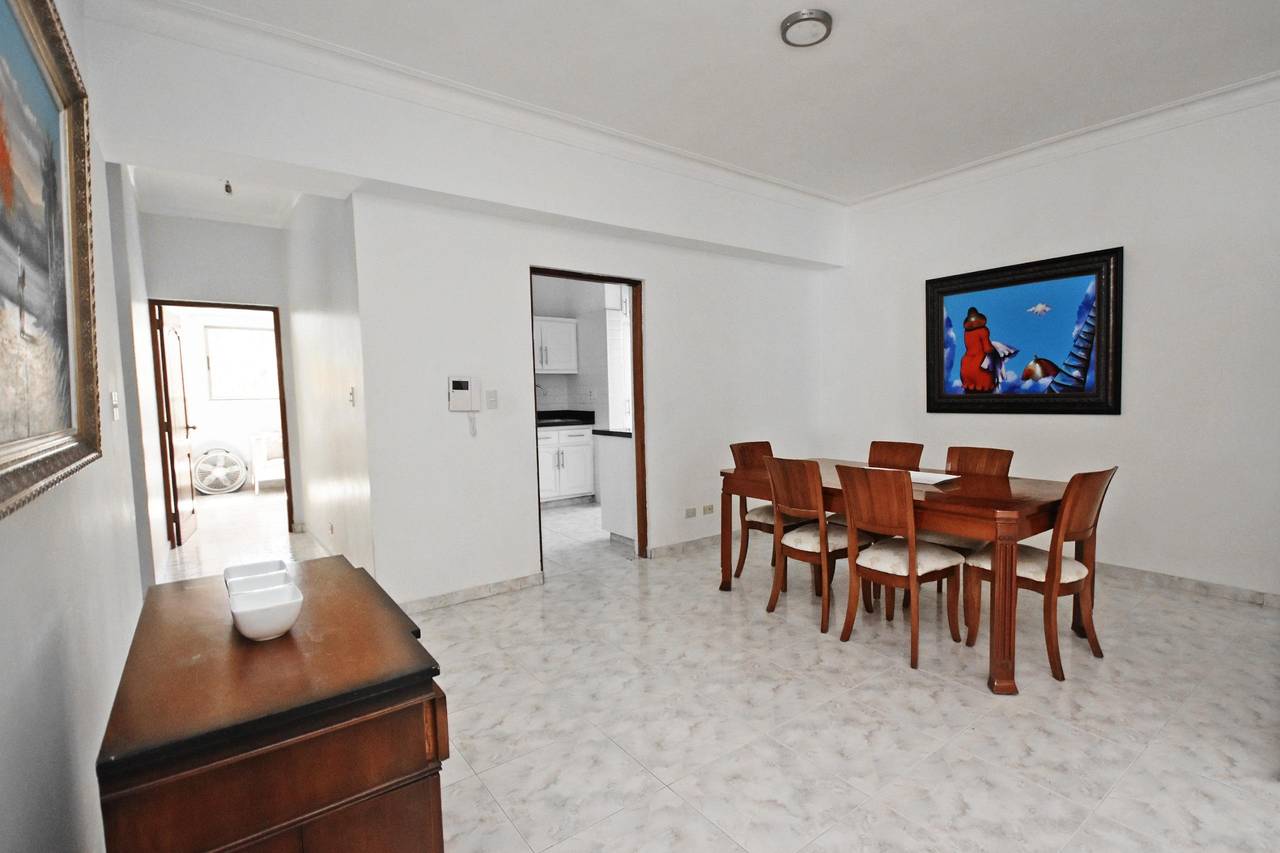 NACO ALQUILER AMUEBLADO 3 HABITACIONES