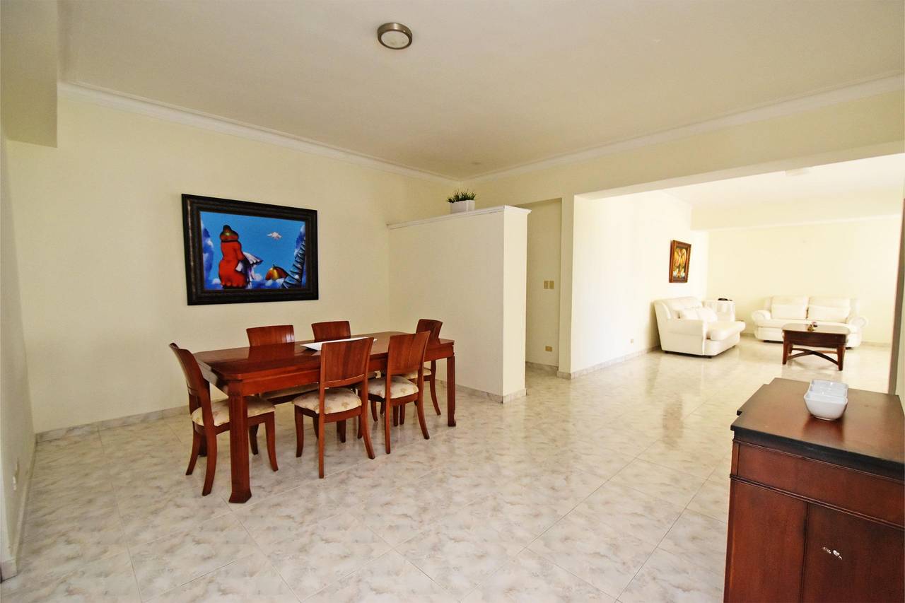 NACO ALQUILER AMUEBLADO 3 HABITACIONES