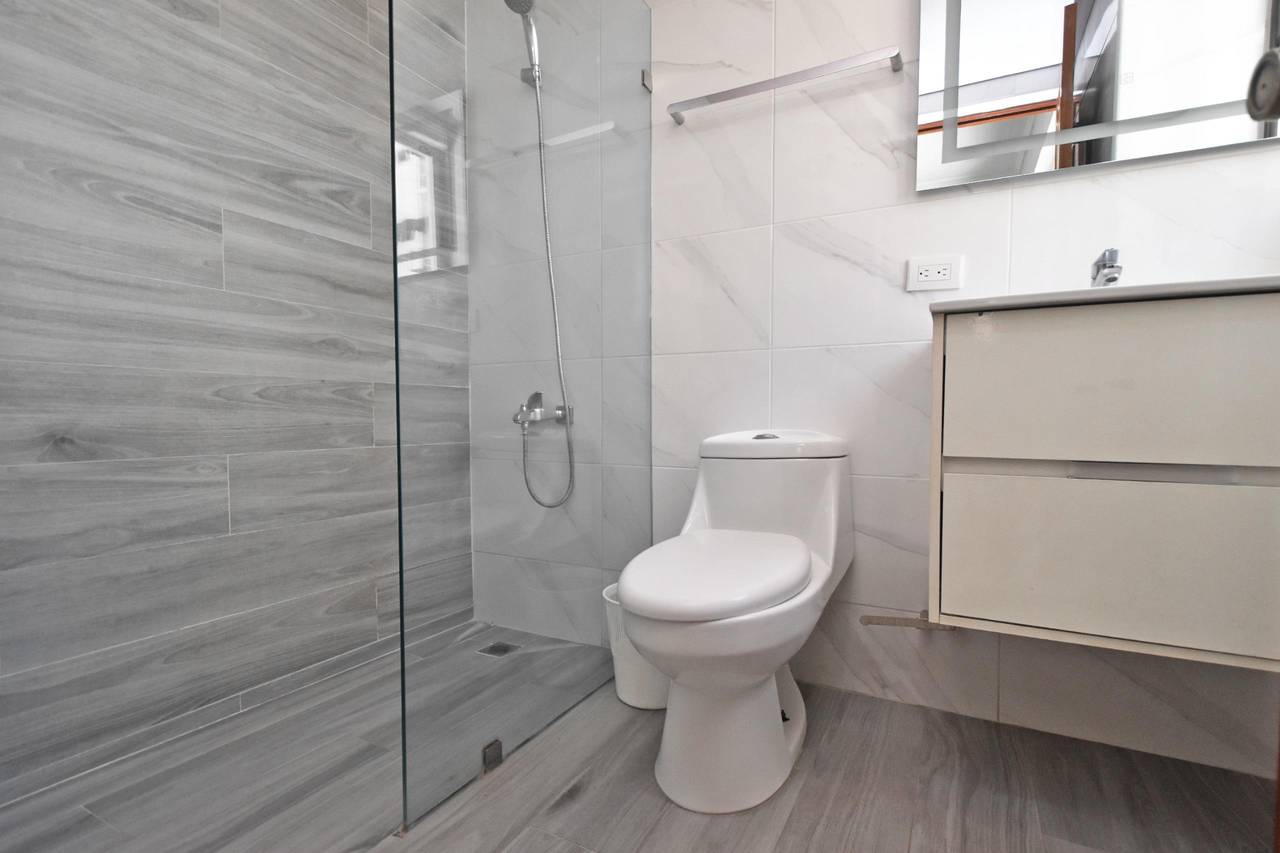 NACO ALQUILER AMUEBLADO 3 HABITACIONES