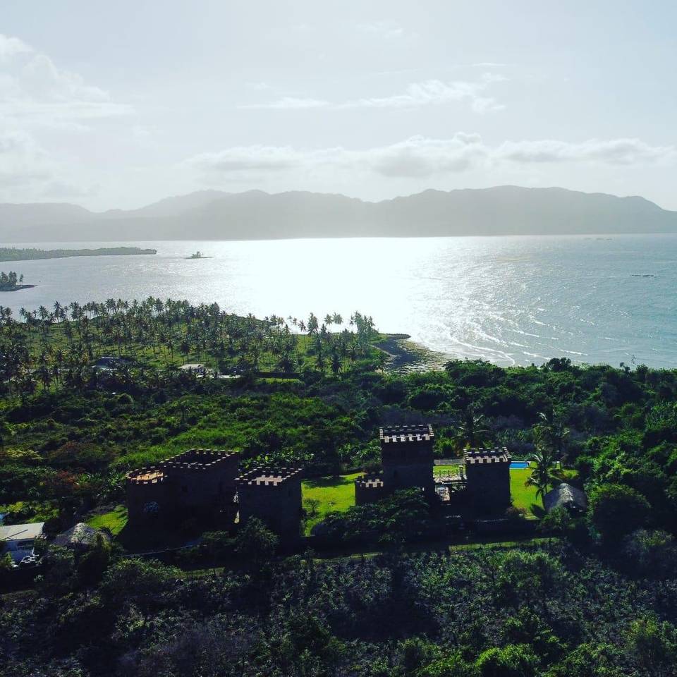 Castle-style villa with sea view in Las Galeras, Samaná 3