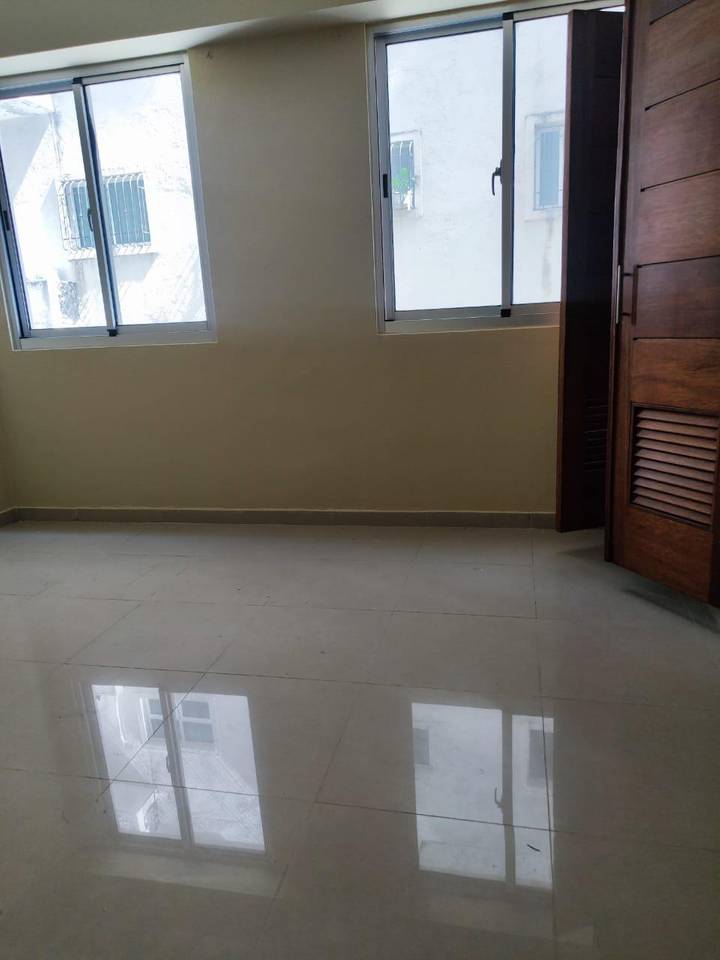 Piantini, apartamento en venta en el exclusiva y moderna torre.
