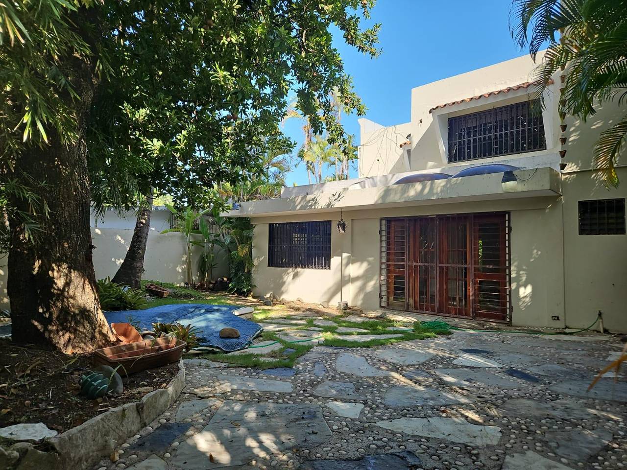 Alquiler de Casa para oficina de 5 habitaciones en Julieta Morales Santo Domingo