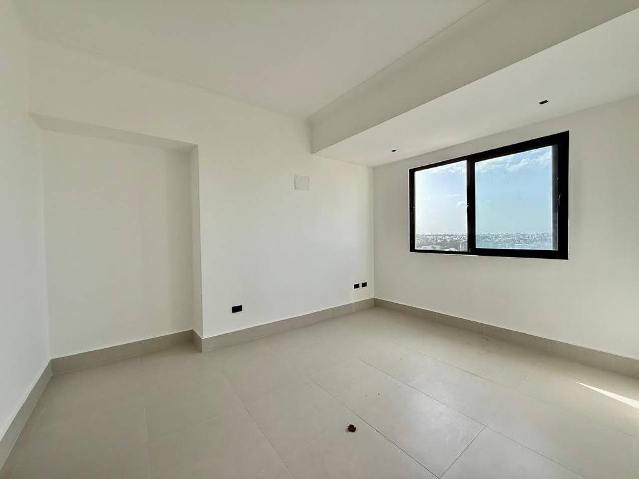 Alquiler Moderno apartamento de 1 habitación ubicado en el sector de Evaristo Morales