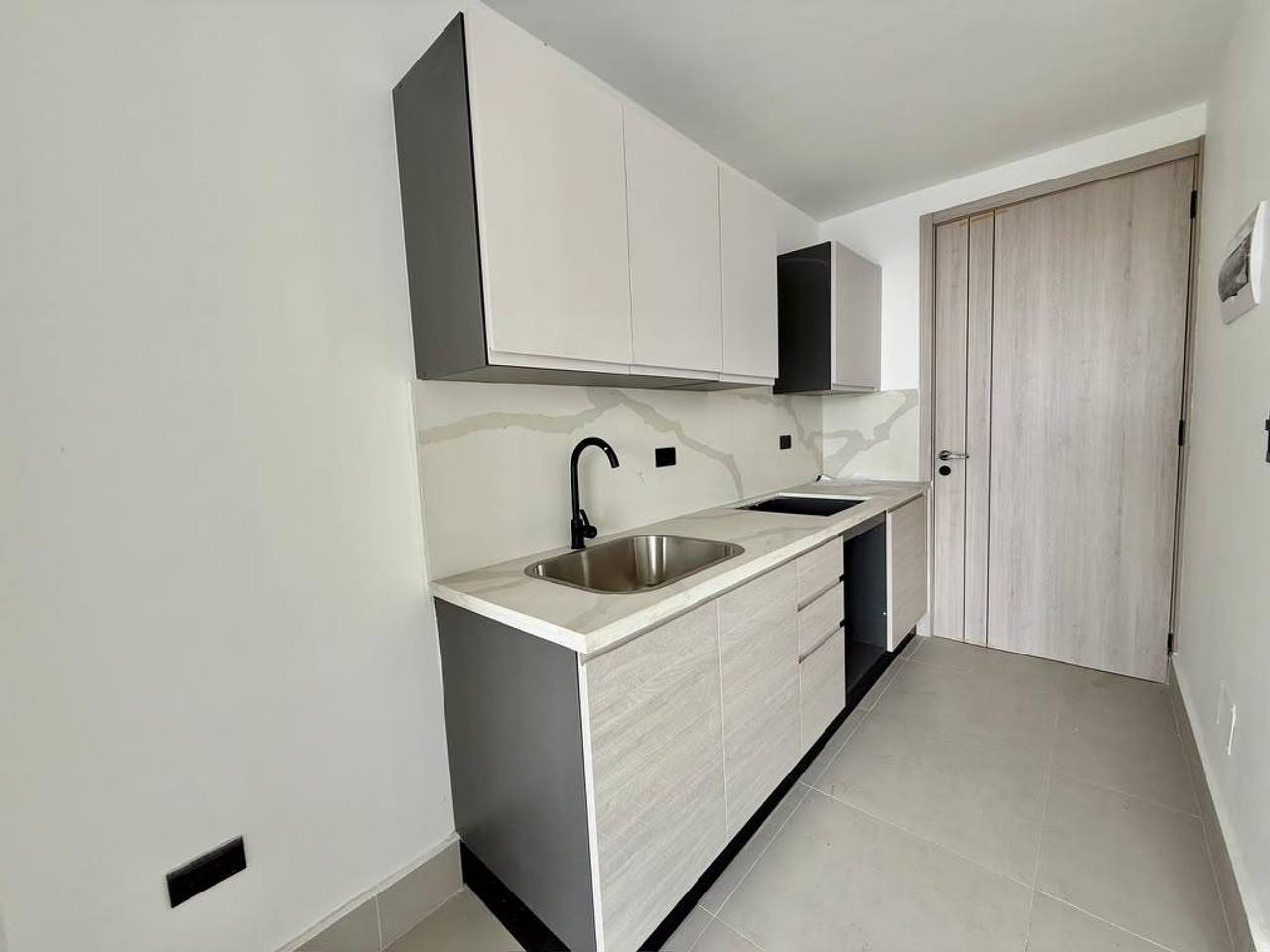 Alquiler Moderno apartamento de 1 habitación ubicado en el sector de Evaristo Morales