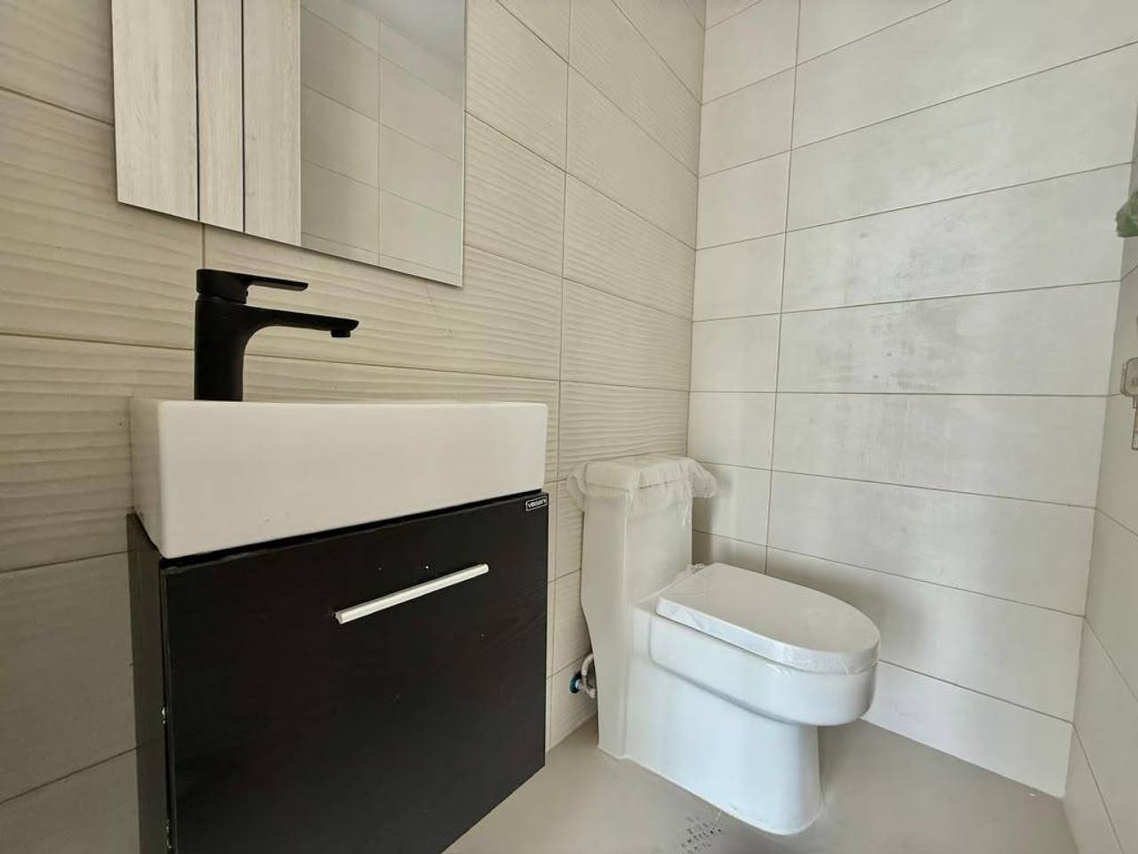 Alquiler Moderno apartamento de 1 habitación ubicado en el sector de Evaristo Morales