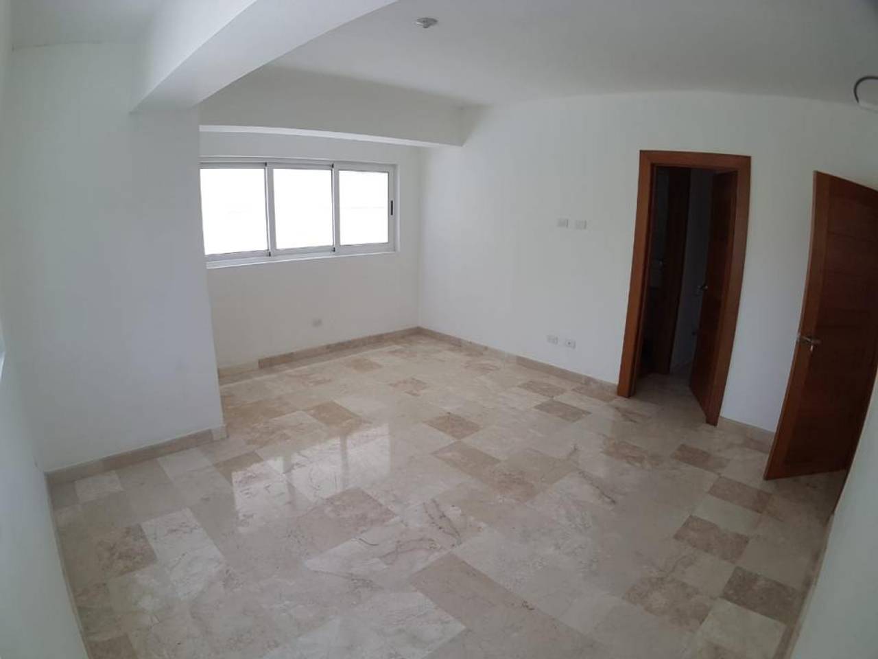 VENTA SERRALLES 3 HABS LISTO PARA ENTREGA