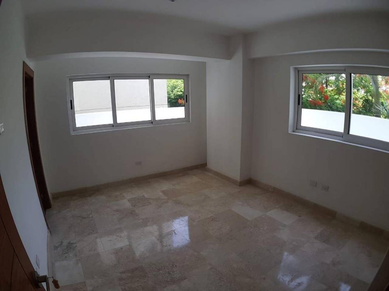 VENTA SERRALLES 3 HABS LISTO PARA ENTREGA