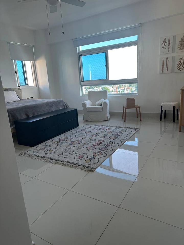 Bella Vista, apartamento en alquiler amueblado en torre bella y moderna.