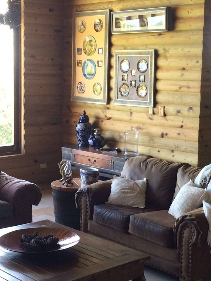 Villa de venta en Jarabacoa con piscina y acceso al rio