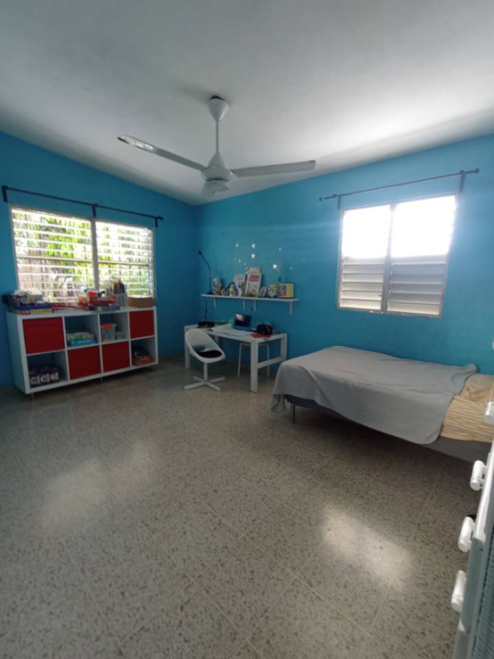 Casa en venta de 2 niveles en el Ensanche Ozama.