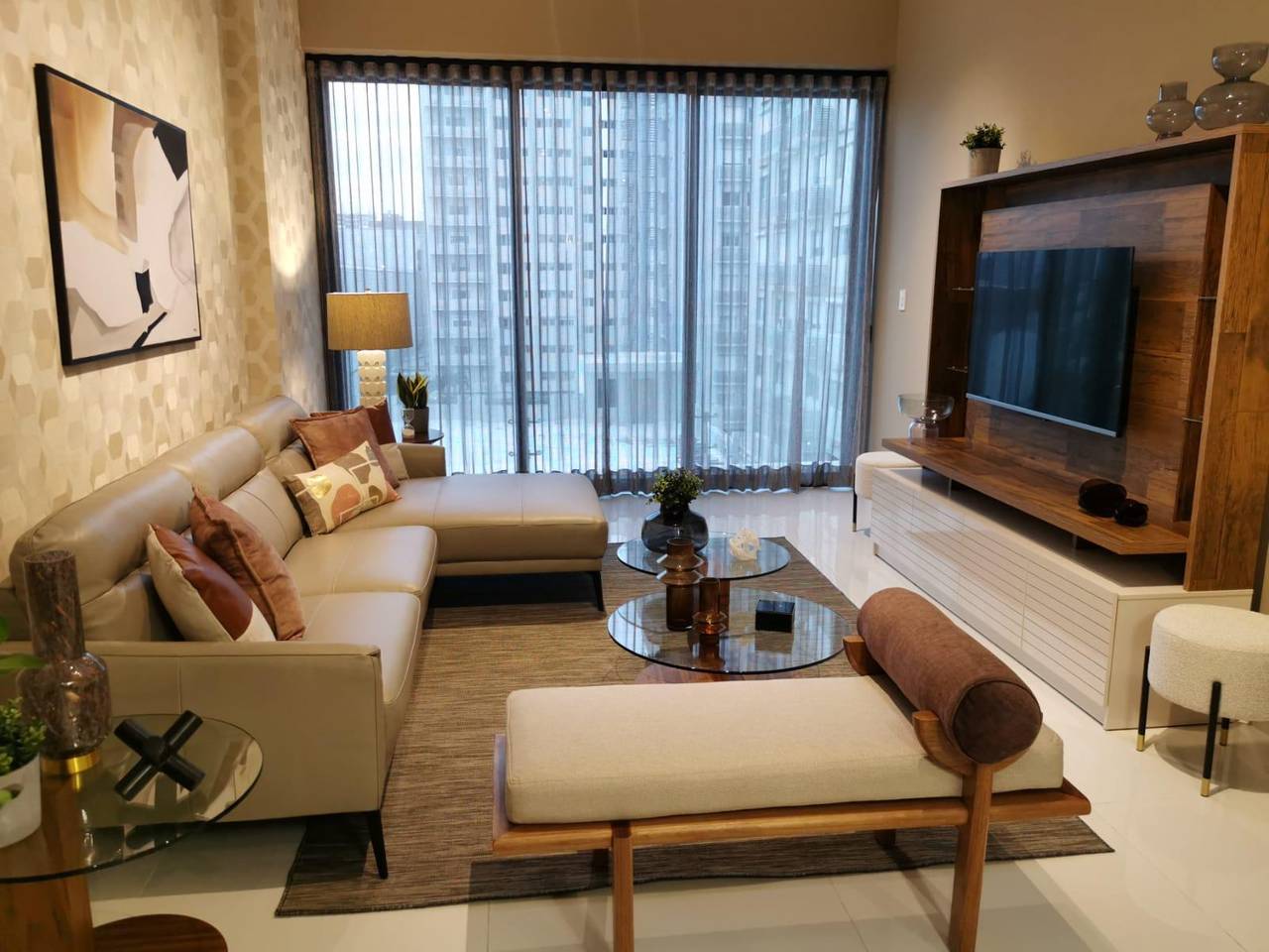 Apartamento de lujo en Torre Monaco XII en Piantini con amenidades tipo resort y vistas 360°  Ubicado en la exclusiva Piantini, dentro del Polígono Central de Santo Domingo.