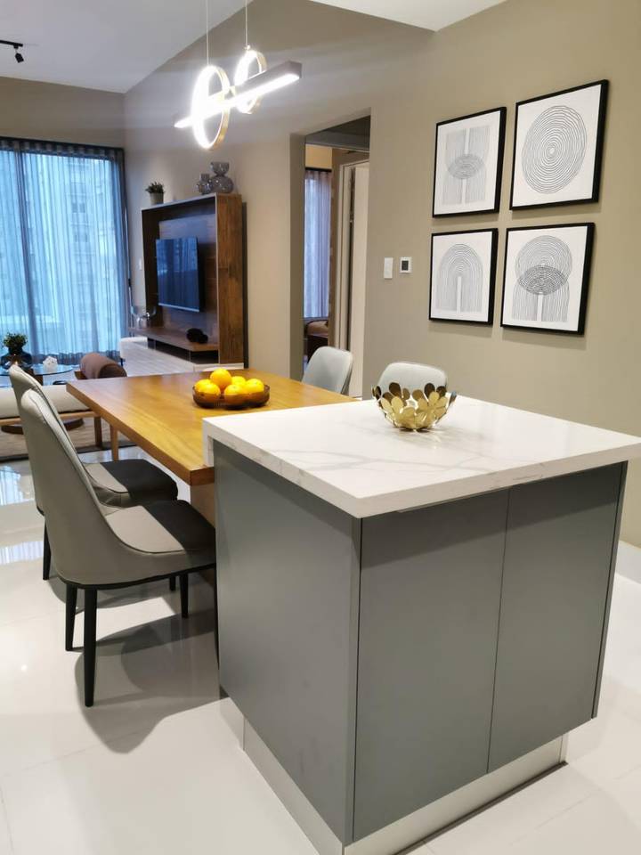 Apartamento de lujo en Torre Monaco XII en Piantini con amenidades tipo resort y vistas 360°  Ubicado en la exclusiva Piantini, dentro del Polígono Central de Santo Domingo.