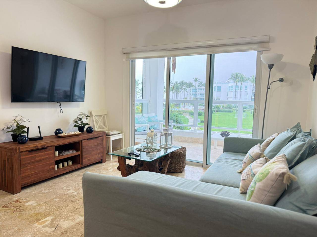 Apartamento de Lujo Frente al Mar en Venta | Playa Nueva Romana