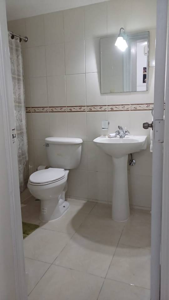 Apartamento en alquiler totalmente amueblado en el centro de 📍Gazcue. 💰US$1,100