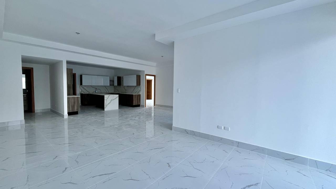 Apartamentos en Venta en Bella Vista, Santo Domingo. 3 Habs