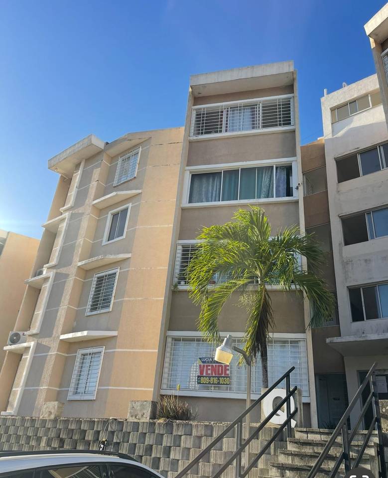 Apartamento en Venta en Colinas del Arroyo – Ubicación, Comodidad y Plusvalía