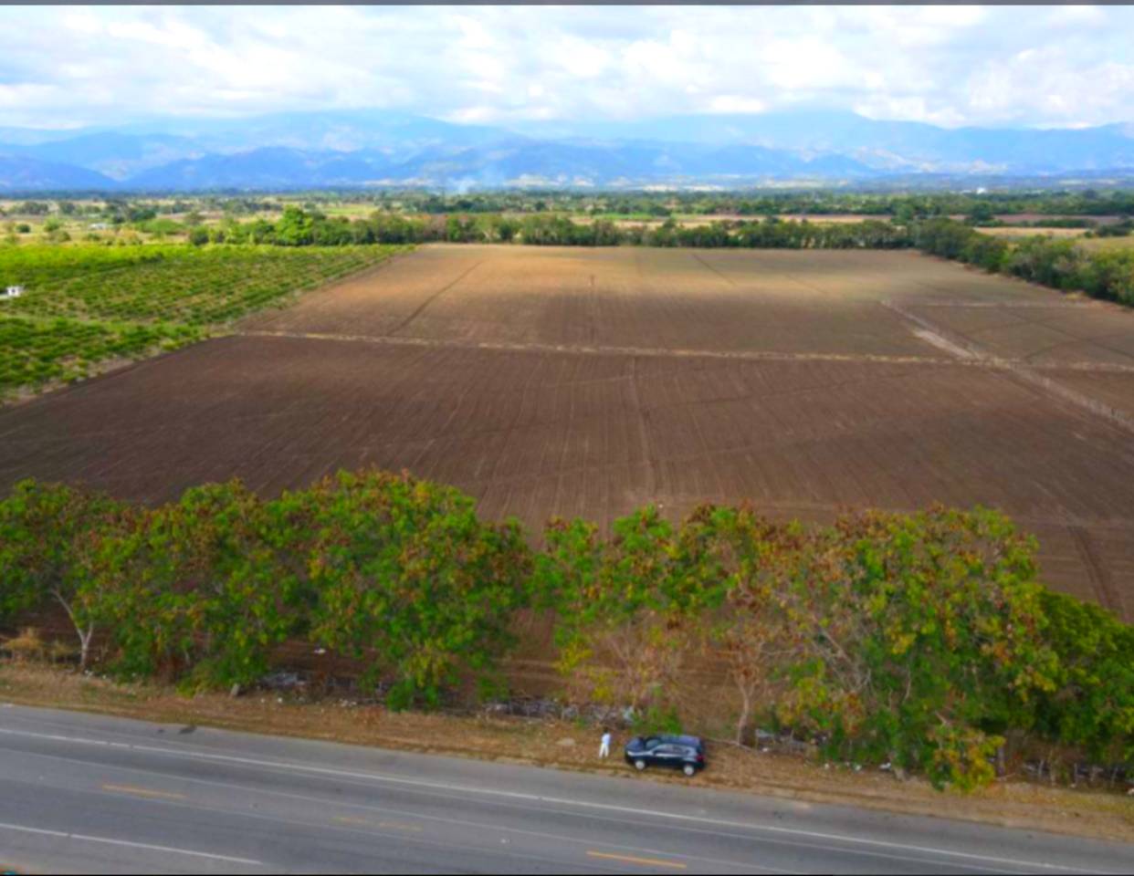 Terreno 66,031 mt2 (105 tareas). San Juan de la Mag.
