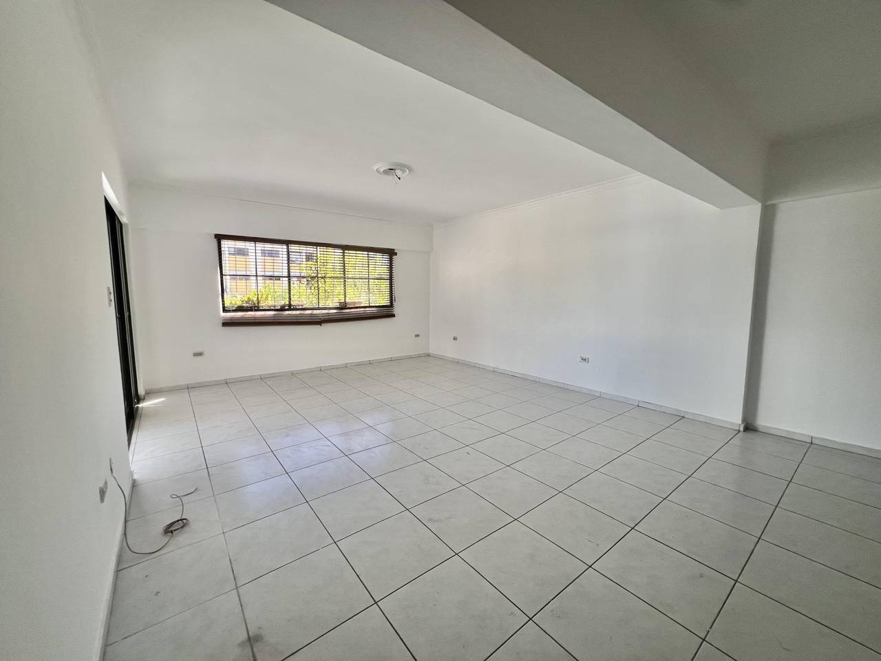 Apartamento Clásico en Venta en Serrallés en la Fantino Falco US$195,000