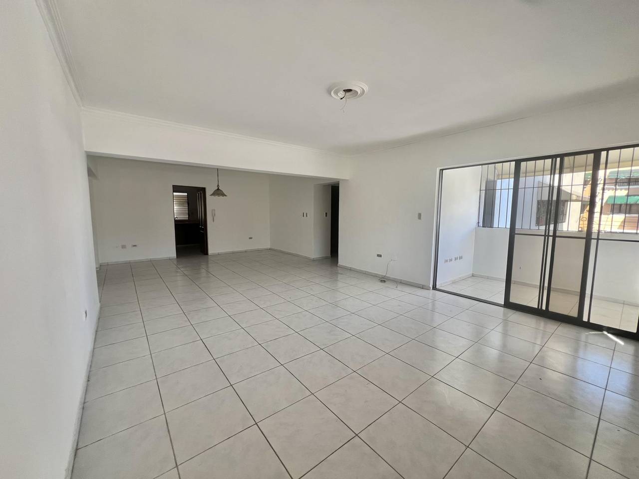 Apartamento Clásico en Venta en Serrallés en la Fantino Falco US$195,000