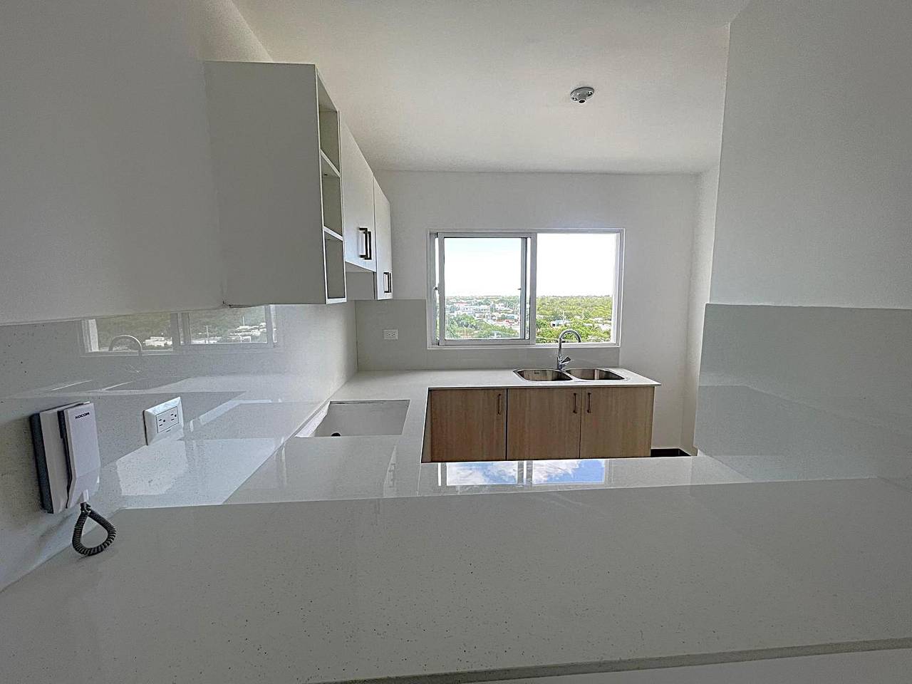 Venta de Apartamento de 2 habitaciones, 2 baños y 1 parqueo con terraza privada en Punta Cana