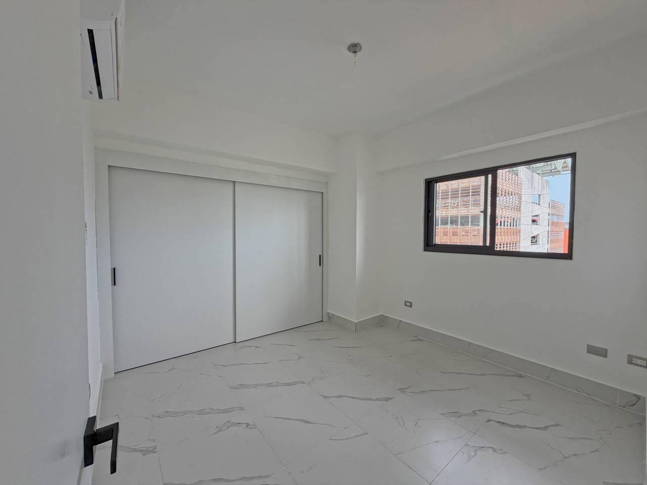 Moderno Apartamento de 2 Habitaciones en Evaristo Morales
