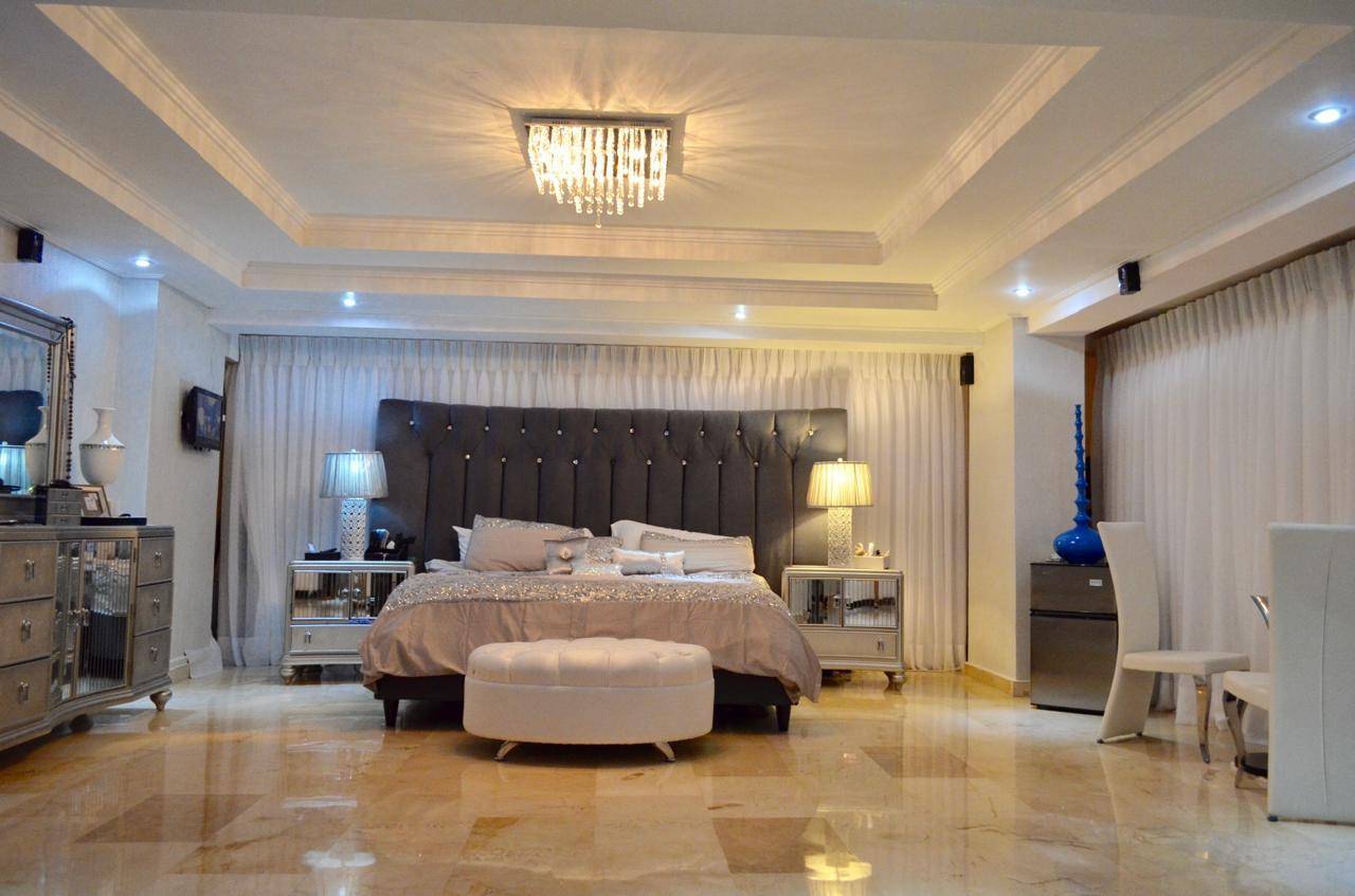 Penthouse en venta en Santo Domingo D.N., Los Cacicazgos, 1261 m²