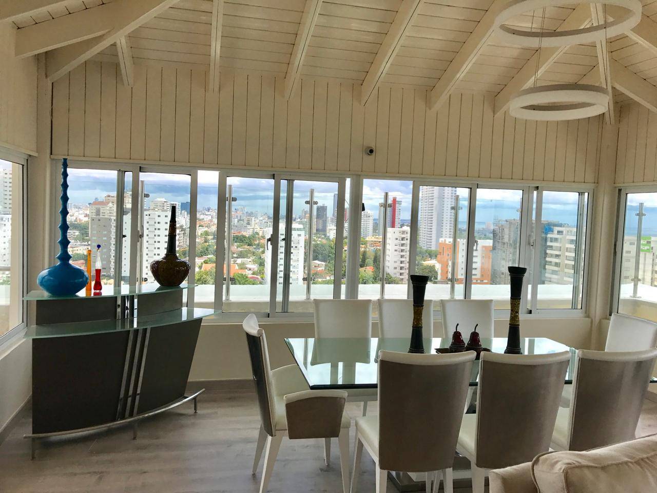 Penthouse en venta en Santo Domingo D.N., Los Cacicazgos, 1261 m²