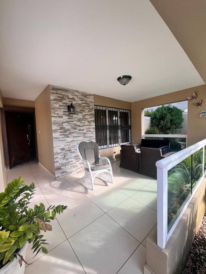 Casas en venta en Santo Domingo D.N., 337 m²