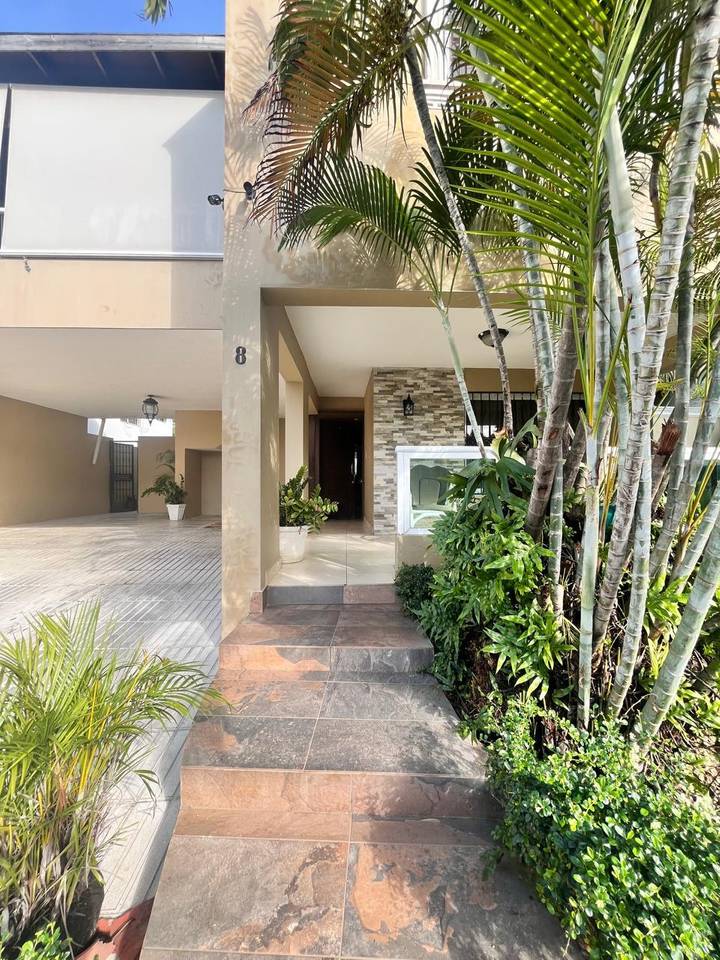 Casas en venta en Santo Domingo D.N., 337 m²