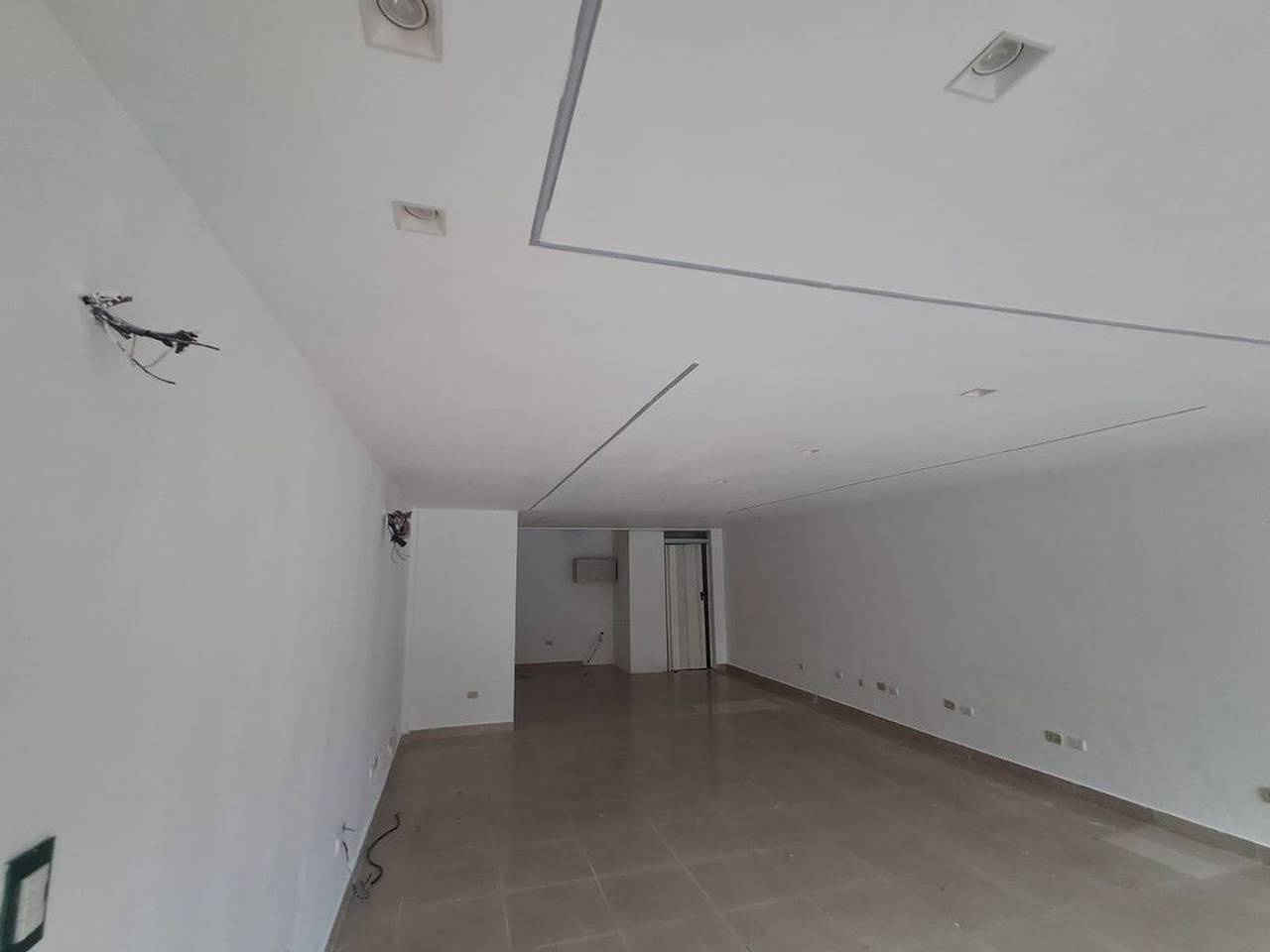 Locales Comerciales en venta en Santo Domingo D.N., 60 m²