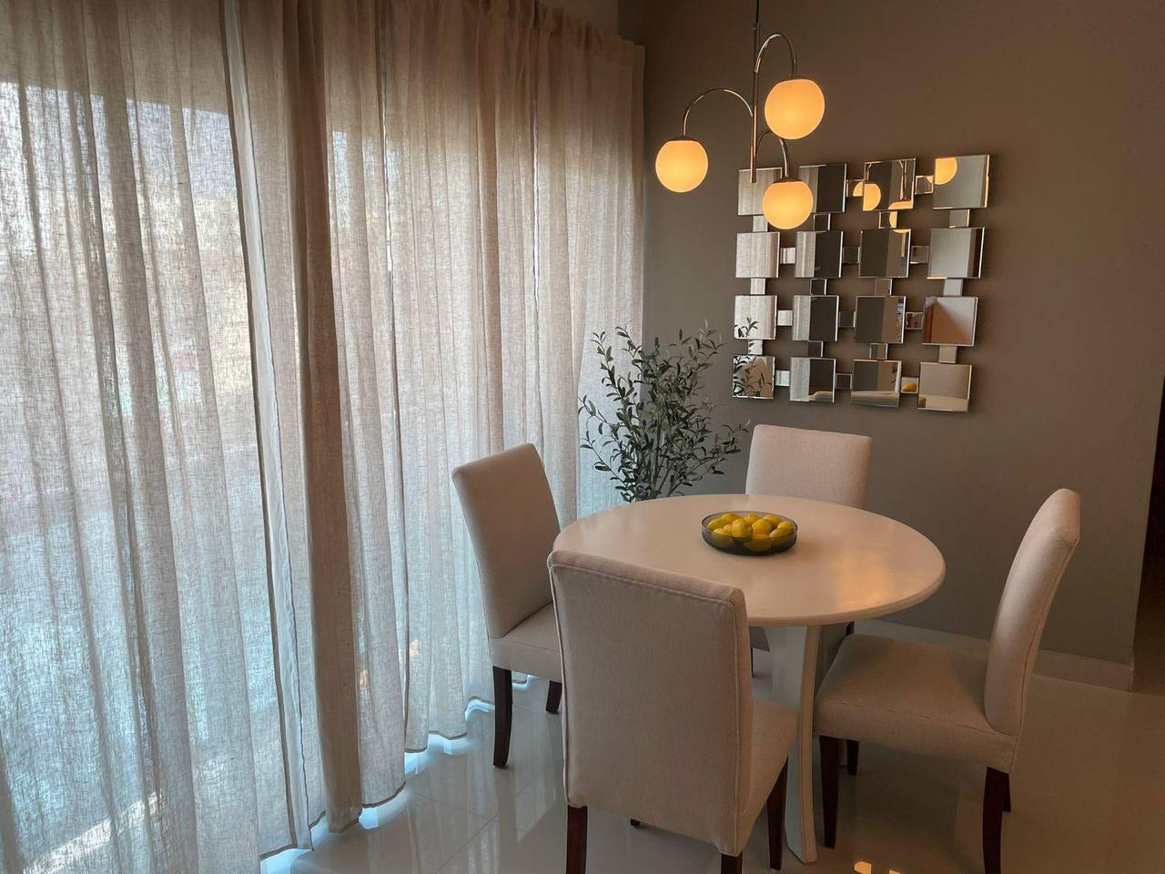 Apartamento totalmente amueblado en Evaristo Morales