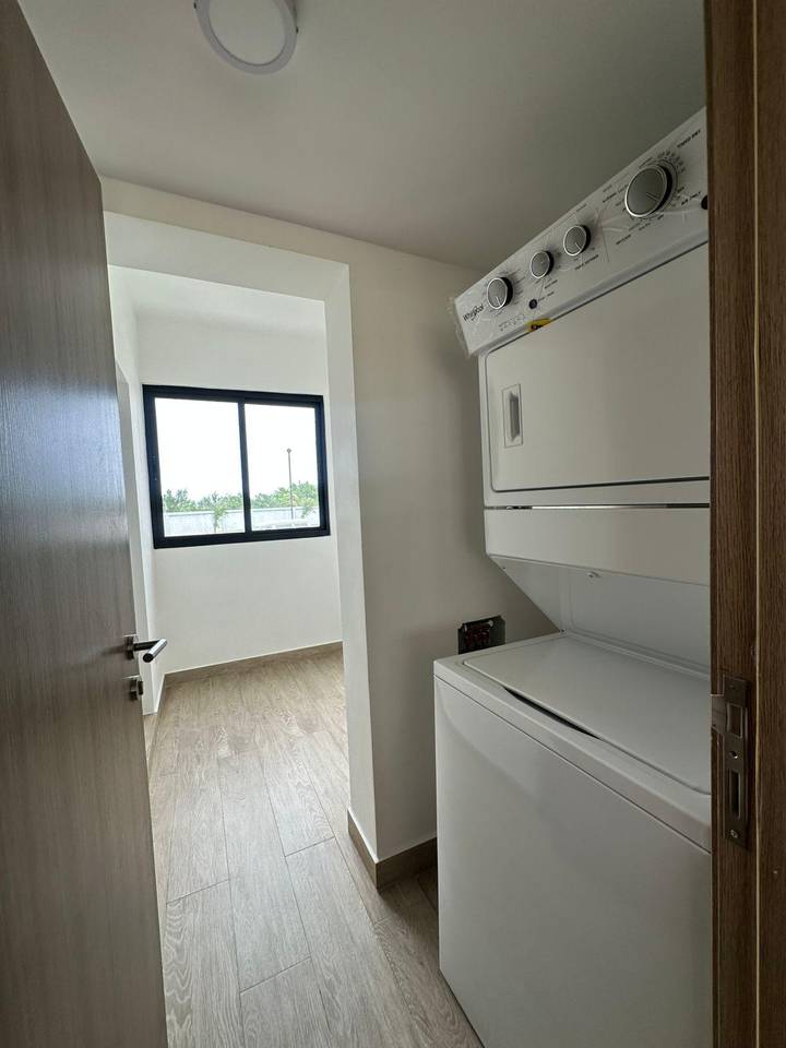 Exclusivo Apartamento Tipo Resort en Punta Cana con Amenidades de LujoExclusivo apartamento tipo resort con amenidades de primera, seguridad 24/7 y ubicación estratégica a minutos de las playas más hermosas del Caribe.