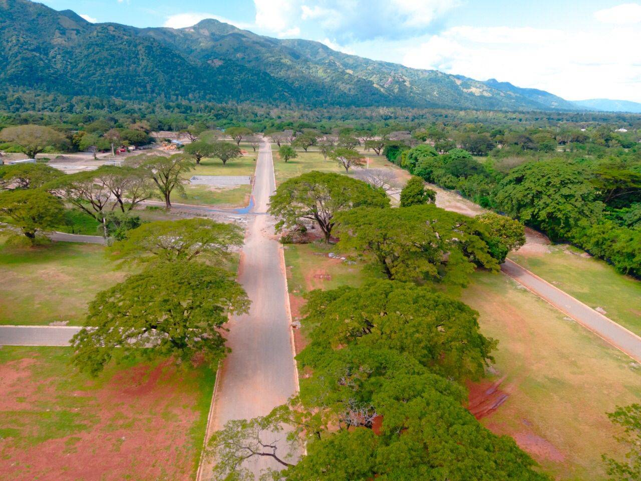 Solar residencial en el proyecto Estancia del Saman, Bonao.