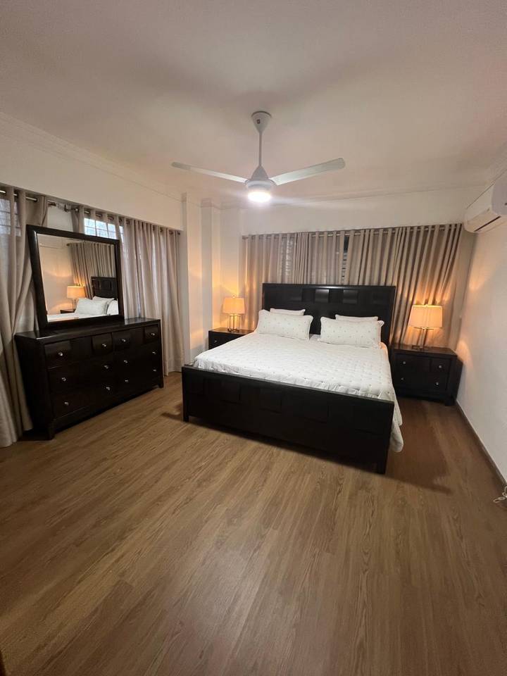 Piantini, apartamento en alquiler finamente amueblado.
