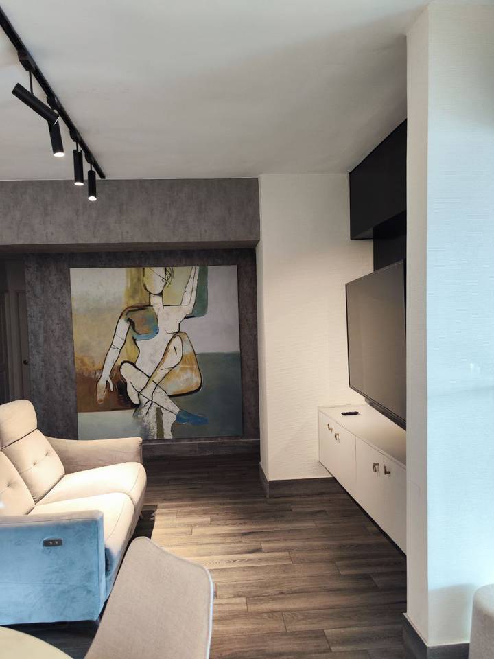 Bella Vista, Apartamento en Alquiler, Amplio y confortable finamente amueblado.