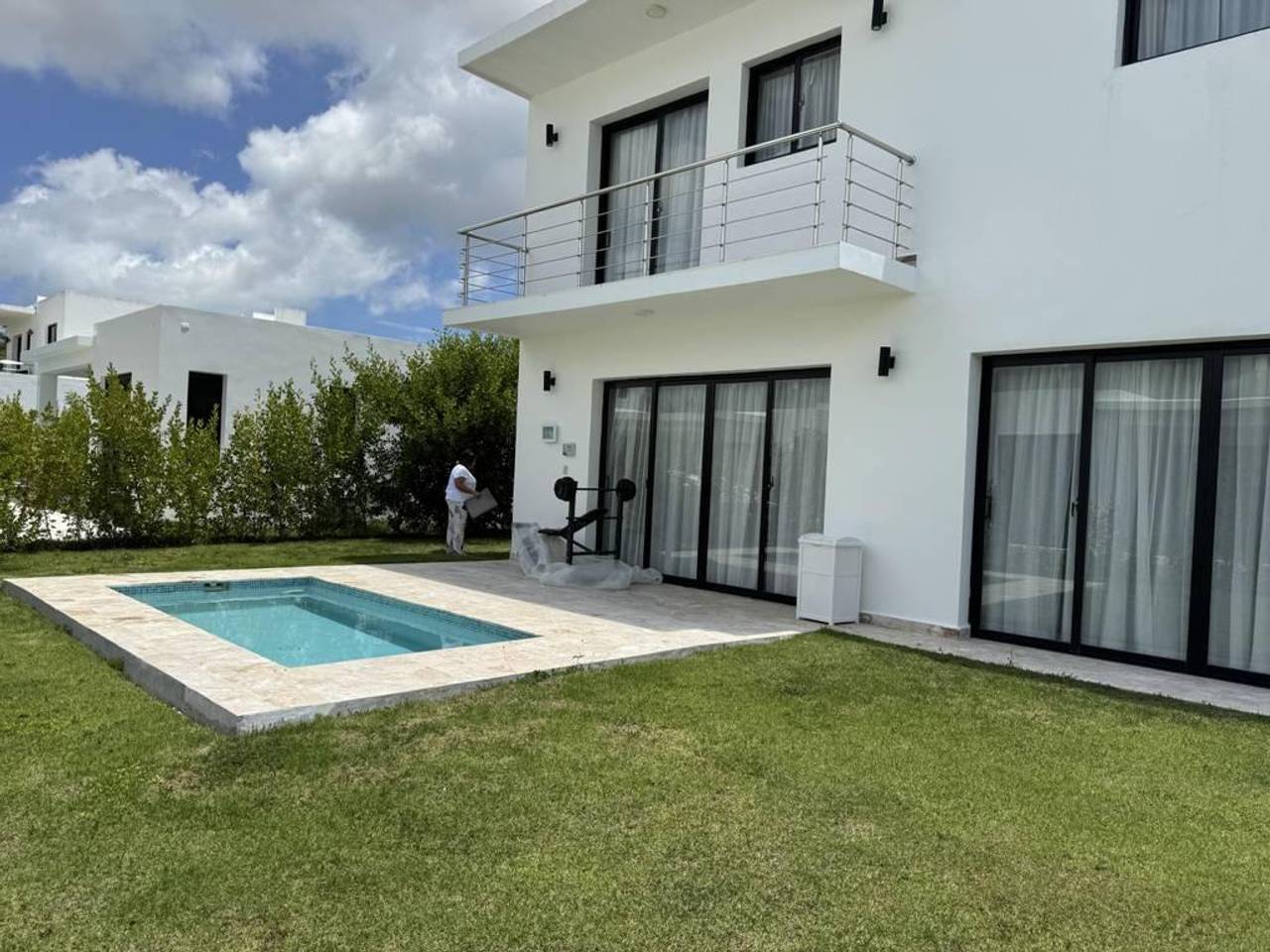 ¡Gran Oportunidad! CASA MODERNA con Jacuzzi, Vista Cana