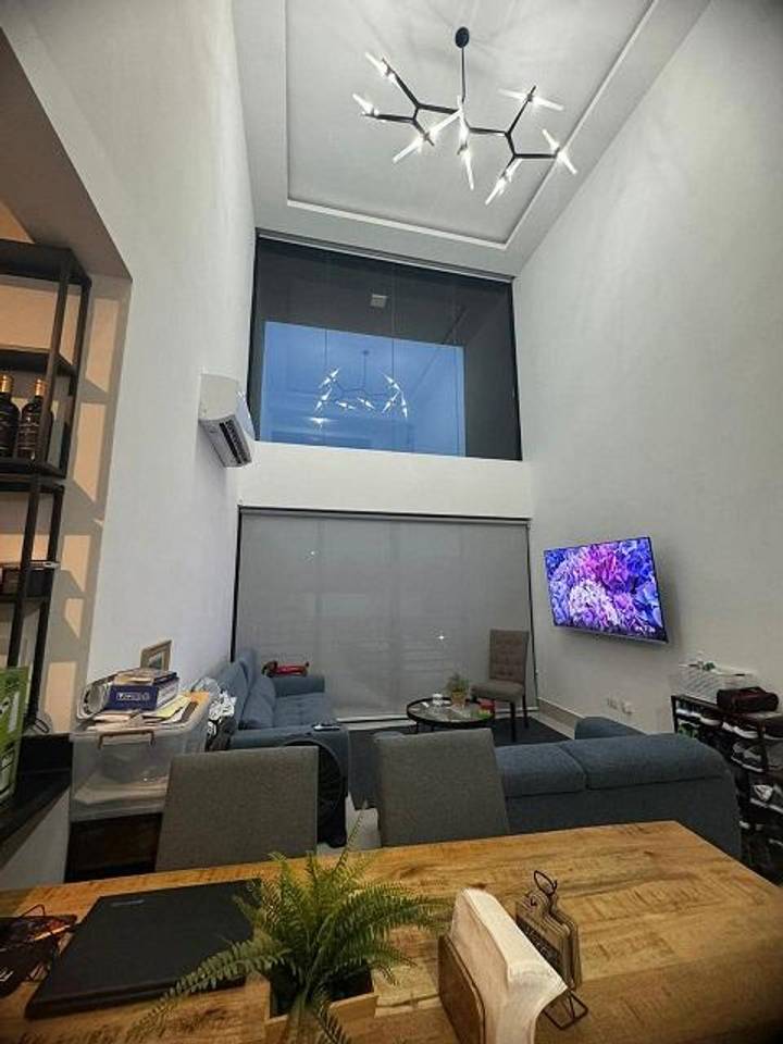 Penthouse de Lujo en La Vega con Terraza Amplia, 3 Baños y Seguridad 24/7 – US$270,000