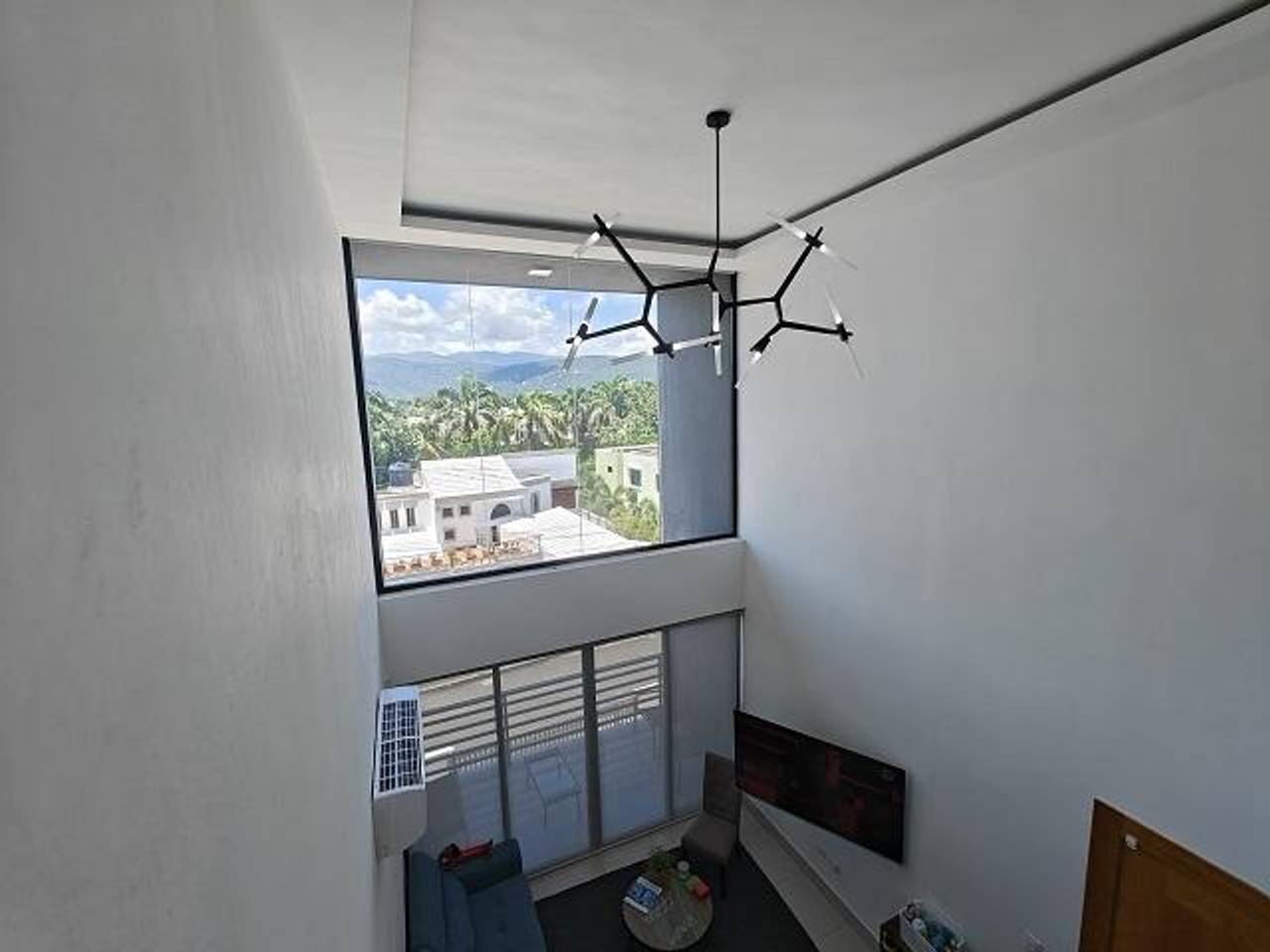 Penthouse de Lujo en La Vega con Terraza Amplia, 3 Baños y Seguridad 24/7 – US$270,000