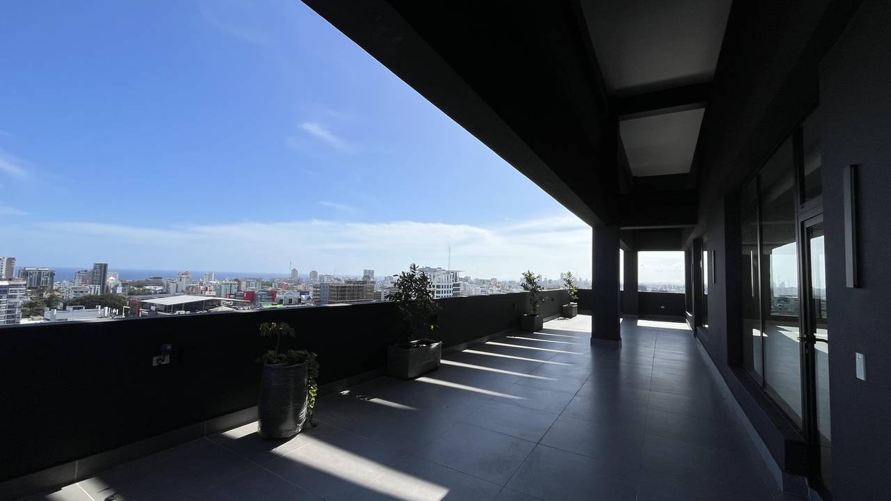Corporate Office Floors for Sale in Piantini | Class A Building with Premium Amenities 2