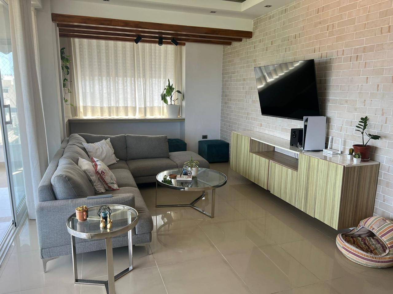 SELLING APARTMENT IN EL CACIQUE AV. INDEPENDENCIA 2