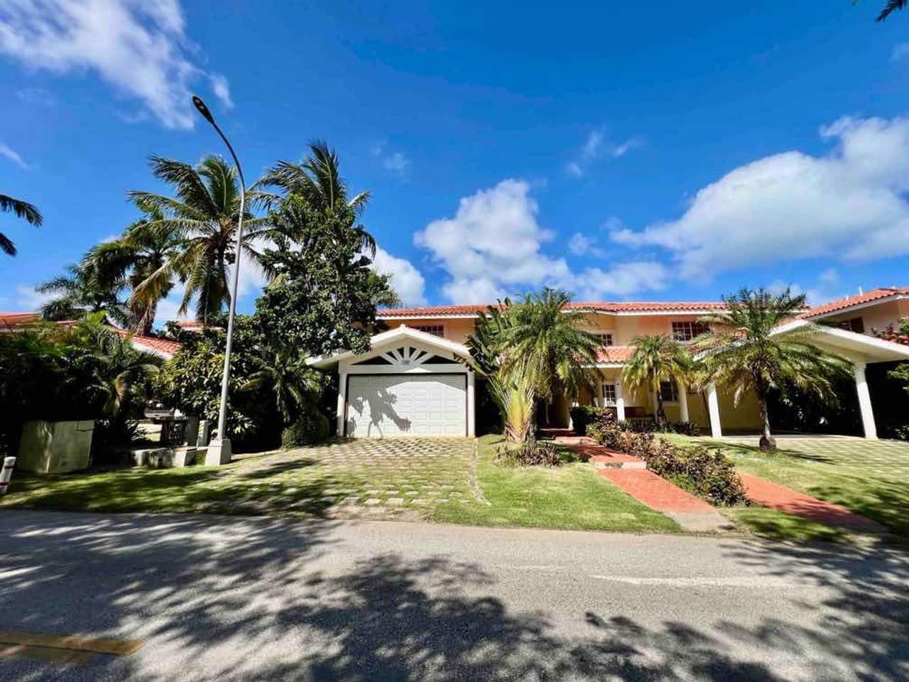 Villas en venta en Bávaro, 392 m²