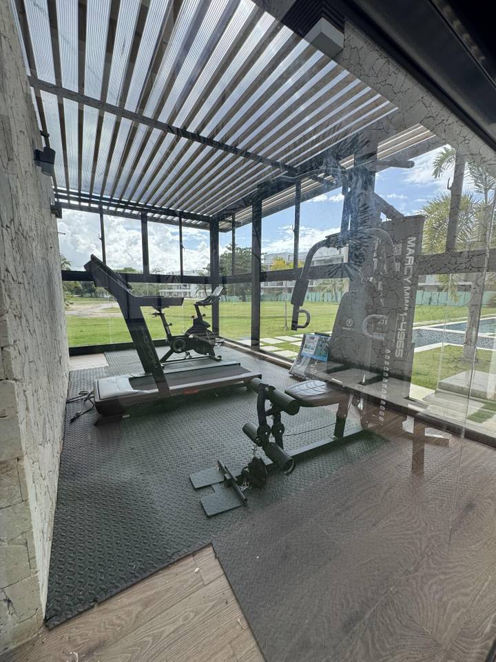 FOR SALE - COCOTAL - 3 bedrooms / 2 bathrooms - Golf View & Swim Up 2