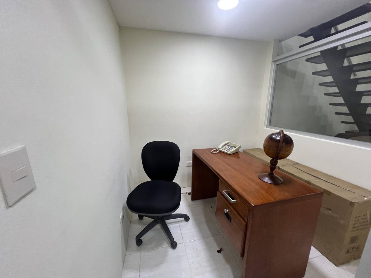 Sale of furnished commercial space Malecón Center RD$8,500,000 3