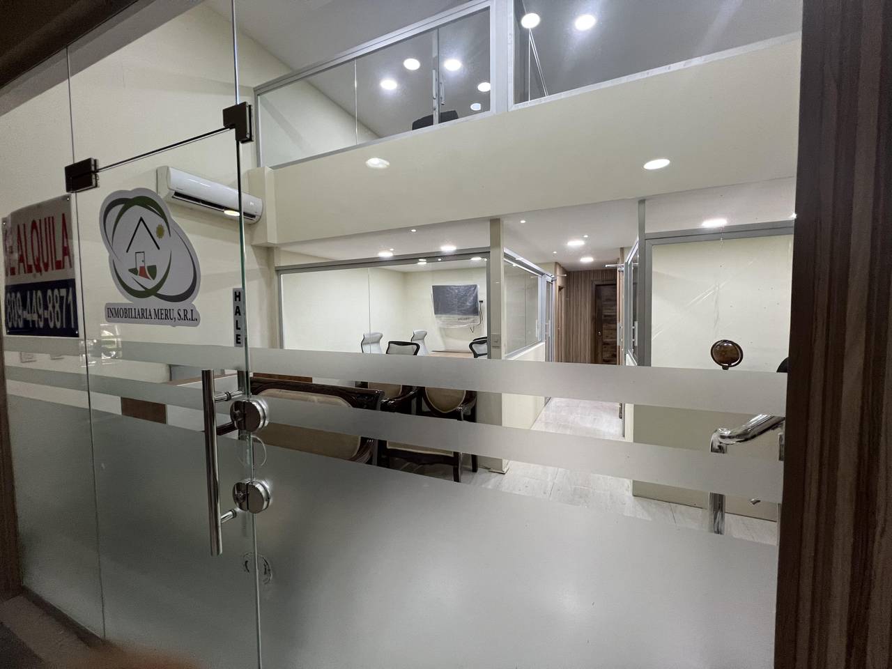 Locales Comerciales en venta en Santo Domingo D.N., 99 m²
