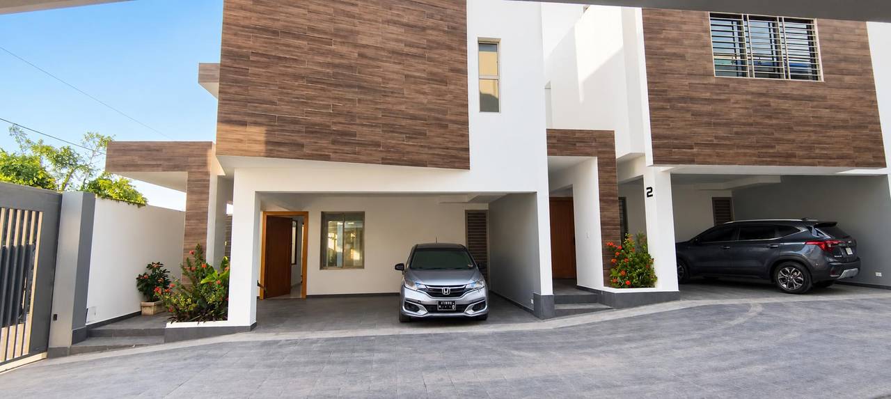 Casas à vendre à Santo Domingo Este, 350 m²