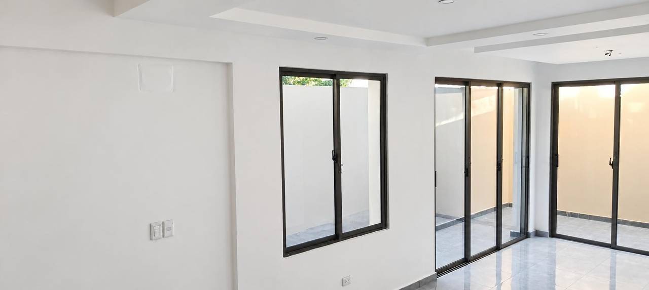 Casas à vendre à Santo Domingo Este, 350 m²
